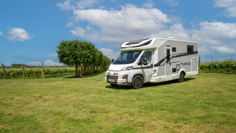 Fusion 373 Three Quarter Vine Hero S10 2025